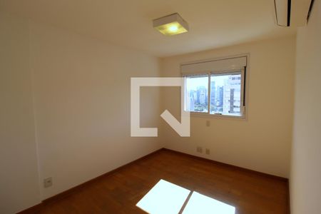 Apartamento à venda com 200m², 3 quartos e 3 vagasQuarto 2 - Suíte