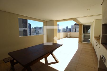 Apartamento à venda com 200m², 3 quartos e 3 vagasCobertura