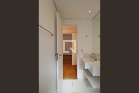 Apartamento à venda com 200m², 3 quartos e 3 vagasBanheiro da Suíte 1