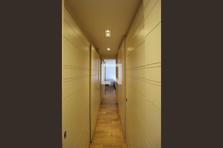 Apartamento à venda com 200m², 3 quartos e 3 vagasCloset da Suíte 3