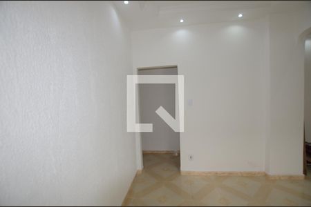 Sala de apartamento para alugar com 2 quartos, 70m² em Vista Alegre, Rio de Janeiro