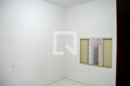 Quarto 2 de casa para alugar com 2 quartos, 120m² em Jardim Diamantina, Goiânia