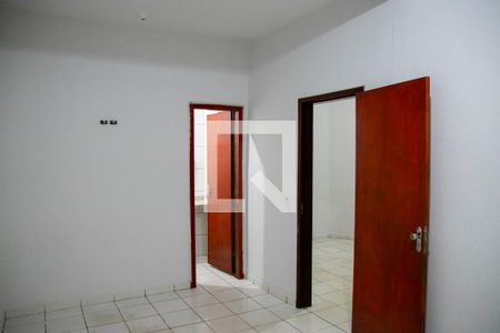 Quarto 1 de casa para alugar com 2 quartos, 120m² em Jardim Diamantina, Goiânia