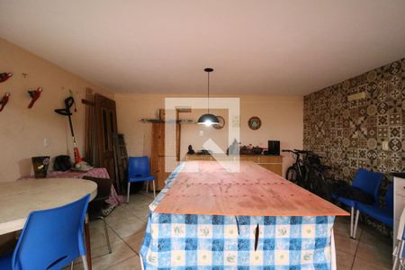 Casa à venda com 192m², 3 quartos e 4 vagasÁrea Social