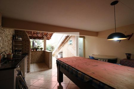 Casa à venda com 192m², 3 quartos e 4 vagasÁrea Social