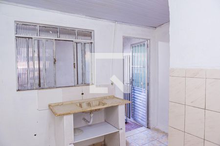 Sala e Cozinha de casa para alugar com 1 quarto, 35m² em Vila Nhocuné, São Paulo
