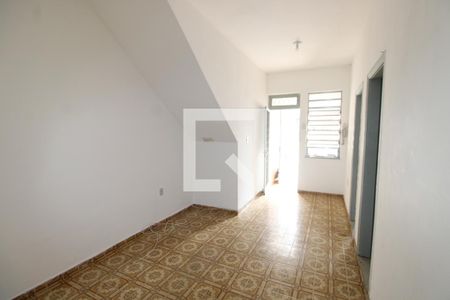 Sala de casa de condomínio para alugar com 2 quartos, 54m² em Vaz Lobo, Rio de Janeiro