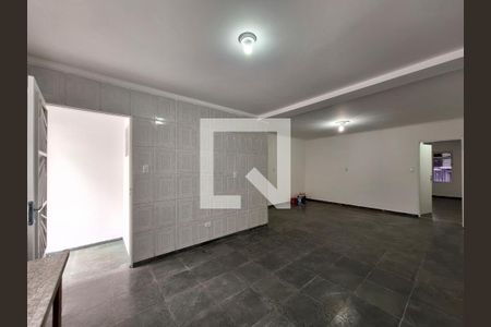 Casa à venda com 270m², 2 quartos e 2 vagasCozinha