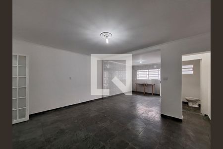 Casa à venda com 270m², 2 quartos e 2 vagasCozinha