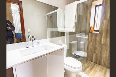 Apartamento à venda com 140m², 3 quartos e 3 vagas Apartamento à venda com 140m², 3 quartos e 3 vagasBanheiro da Suíte 2