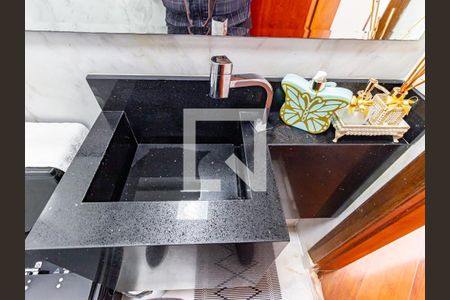 Apartamento à venda com 140m², 3 quartos e 3 vagas Apartamento à venda com 140m², 3 quartos e 3 vagasLavabo