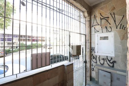 Casa à venda com 85m², 3 quartos e sem vagaÁrea externa