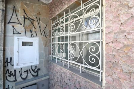 Casa à venda com 85m², 3 quartos e sem vagaÁrea externa