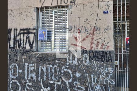 Casa à venda com 85m², 3 quartos e sem vaga Casa à venda com 85m², 3 quartos e sem vagaFachada