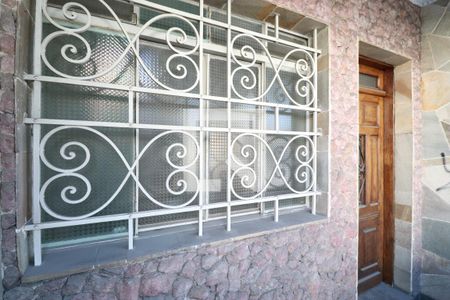 Casa à venda com 85m², 3 quartos e sem vagaÁrea externa