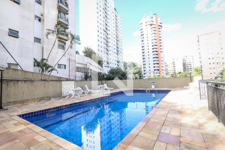 Apartamento para alugar com 56m², 2 quartos e 2 vagas Apartamento para alugar com 56m², 2 quartos e 2 vagasÁrea comum - Piscina