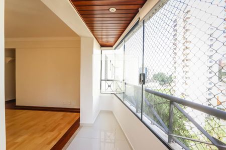 Varanda de apartamento para alugar com 2 quartos, 56m² em Vila Andrade, São Paulo