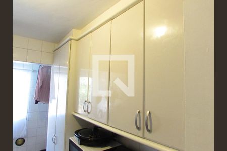 Cozinha - Armários de apartamento à venda com 2 quartos, 60m² em Chácara Agrindus, Taboão da Serra