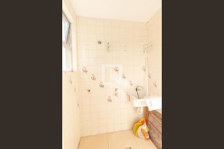 Apartamento para alugar com 50m², 2 quartos e sem vaga Apartamento para alugar com 50m², 2 quartos e sem vagaCozinha e Área de Serviço