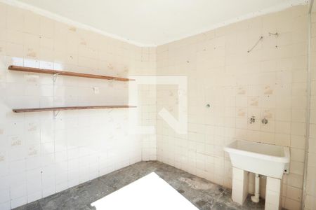 Casa à venda com 200m², 2 quartos e 1 vagaÁrea de Serviço