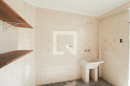 Casa à venda com 200m², 2 quartos e 1 vagaÁrea de Serviço