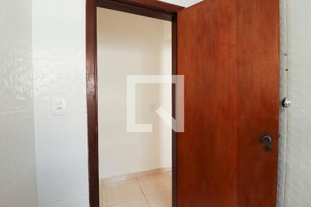 Casa à venda com 200m², 2 quartos e 1 vagaBanheiro Social