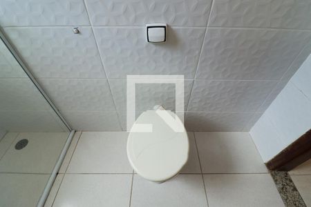 Casa à venda com 200m², 2 quartos e 1 vagaBanheiro Social