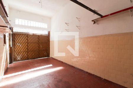 Casa à venda com 200m², 2 quartos e 1 vagaGaragem