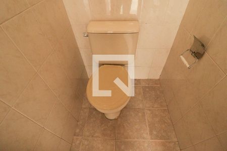 Casa à venda com 200m², 2 quartos e 1 vagaLavabo