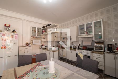 Casa à venda com 300m², 5 quartos e 6 vagasSala/cozinha