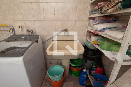 Casa à venda com 300m², 5 quartos e 6 vagasÁrea de Serviço e Quintal