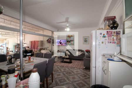 Sala/cozinha de casa à venda com 5 quartos, 300m² em Vila Leonor, São Paulo