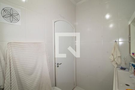 Casa à venda com 300m², 5 quartos e 6 vagasBanheiro da Suíte 3