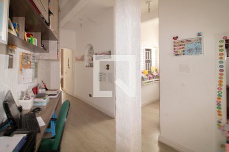 Casa à venda com 300m², 5 quartos e 6 vagasHall dos Quartos