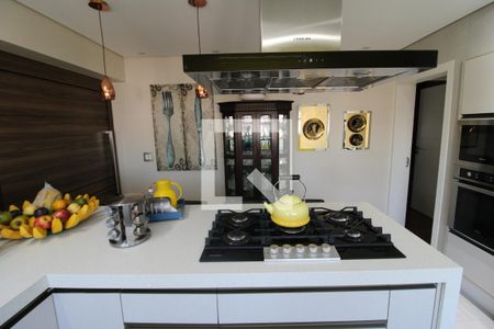 Apartamento à venda com 237m², 4 quartos e 4 vagasCozinha