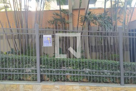 Apartamento à venda com 237m², 4 quartos e 4 vagasPlaquinha