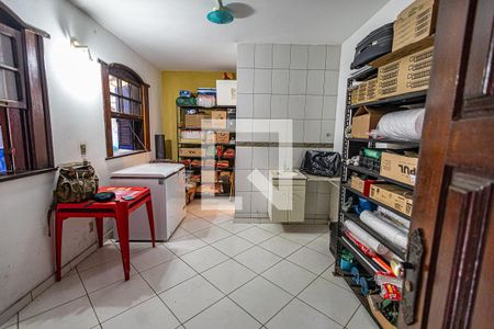 Casa à venda com 422m², 5 quartos e 2 vagas Casa à venda com 422m², 5 quartos e 2 vagasQuarto 3 / suite