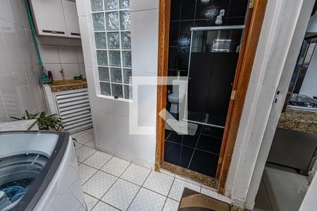 Casa à venda com 422m², 5 quartos e 2 vagas Casa à venda com 422m², 5 quartos e 2 vagasArea de serviço