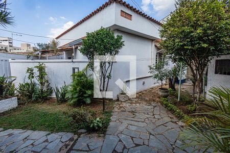 Casa à venda com 422m², 5 quartos e 2 vagas Casa à venda com 422m², 5 quartos e 2 vagasVaranda/area de serviço / quintal