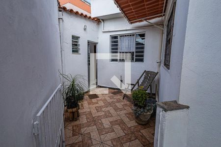 Casa à venda com 422m², 5 quartos e 2 vagas Casa à venda com 422m², 5 quartos e 2 vagasArea de serviço / quintal
