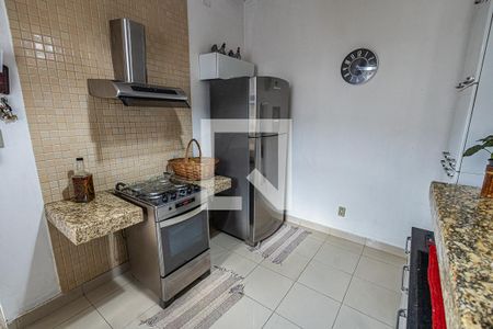 Casa à venda com 422m², 5 quartos e 2 vagas Casa à venda com 422m², 5 quartos e 2 vagasCozinha