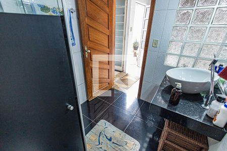 Casa à venda com 422m², 5 quartos e 2 vagas Casa à venda com 422m², 5 quartos e 2 vagasBanheiro 4