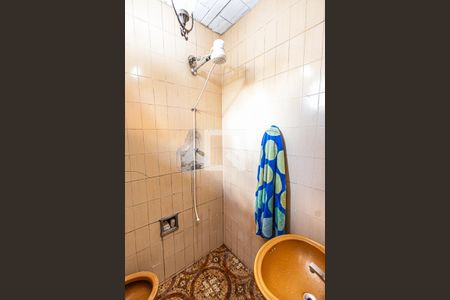 Casa à venda com 422m², 5 quartos e 2 vagas Casa à venda com 422m², 5 quartos e 2 vagasBanheiro social