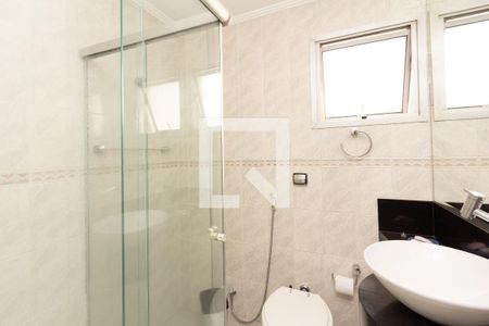Banheiro de apartamento para alugar com 2 quartos, 60m² em Indianópolis, São Paulo