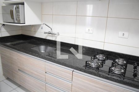 Cozinha de apartamento para alugar com 1 quarto, 34m² em Centro, Curitiba