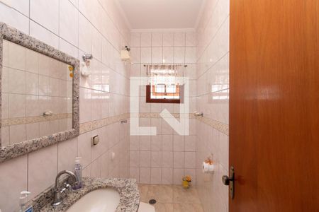 Banheiro Social de casa para alugar com 4 quartos, 248m² em Vila Nivi, São Paulo