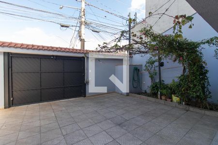 Casa à venda com 248m², 4 quartos e 6 vagas Casa à venda com 248m², 4 quartos e 6 vagasGaragem