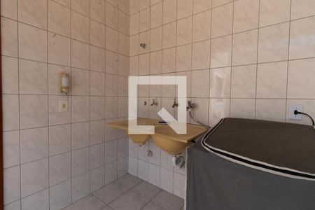 Casa à venda com 248m², 4 quartos e 6 vagas Casa à venda com 248m², 4 quartos e 6 vagasÁrea de Serviço