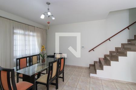 Sala de casa à venda com 4 quartos, 248m² em Vila Nivi, São Paulo