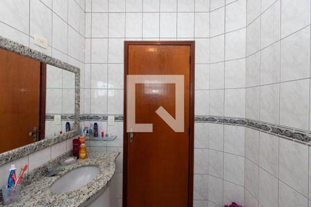 Casa à venda com 248m², 4 quartos e 6 vagas Casa à venda com 248m², 4 quartos e 6 vagasBanheiro da Suíte 1